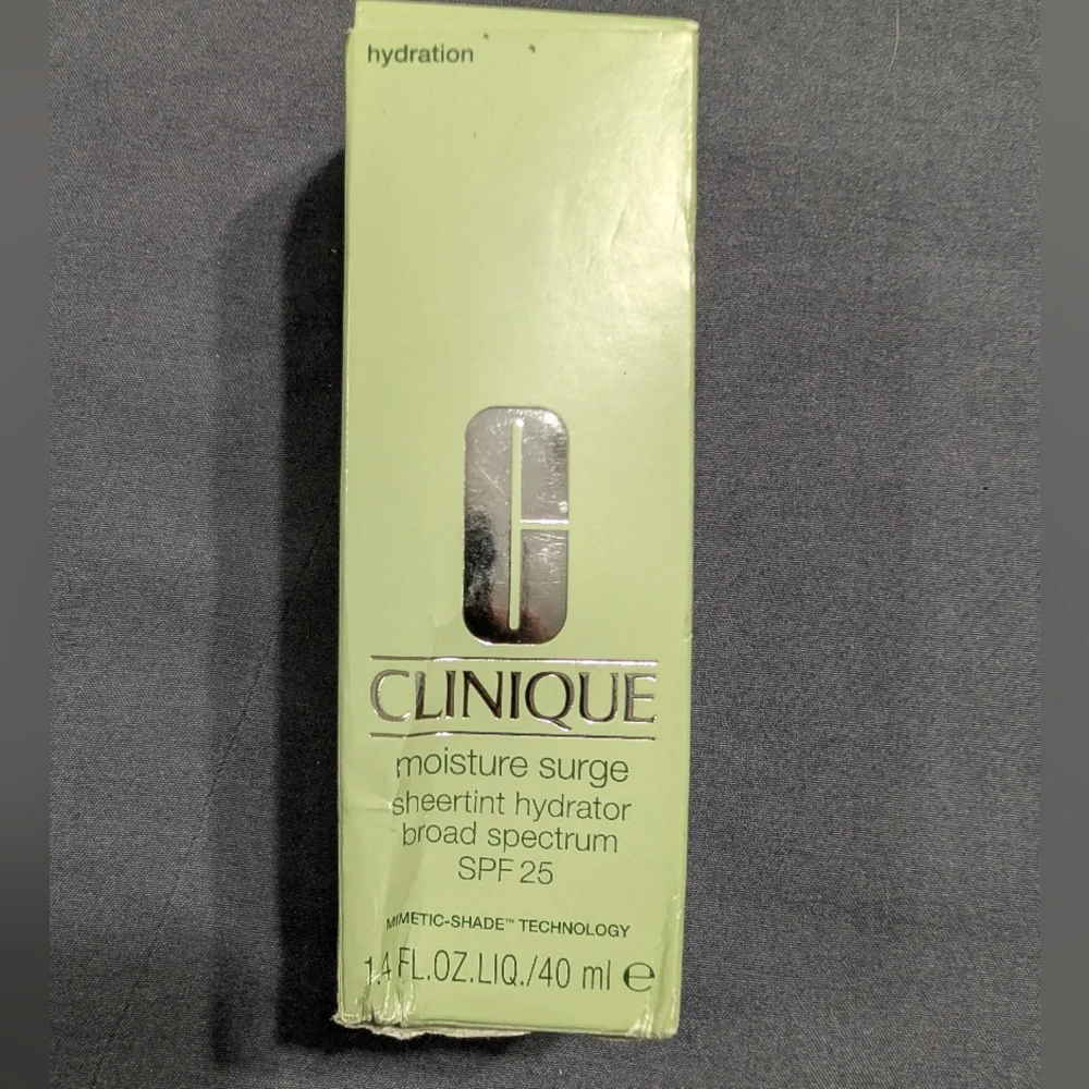 NEW‎ Clinique Moisture Surge Tinted Moisturizer Universal Deep..  Sealed